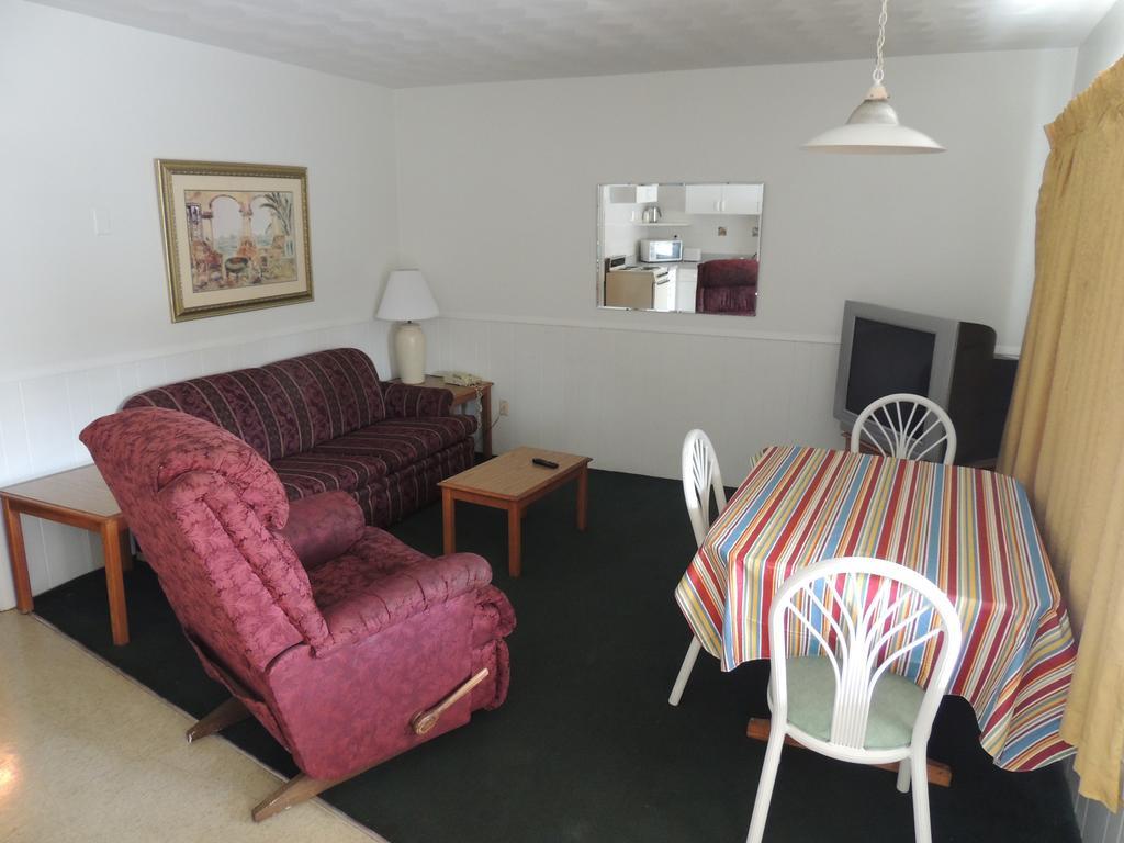 Rodeway Inn & Suites Winter Haven Chain Of Lakes Camera foto