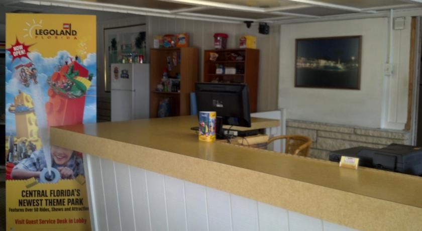 Rodeway Inn & Suites Winter Haven Chain Of Lakes Esterno foto